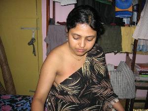 Abitha Aunty_91.jpg